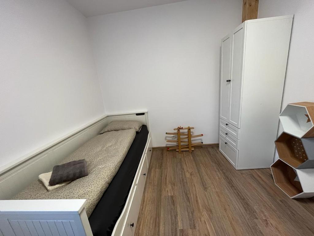 Apartmany Tobias Besiny Екстер'єр фото