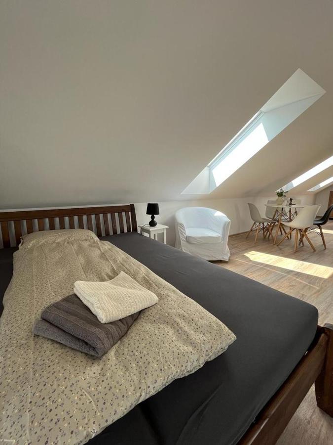Apartmany Tobias Besiny Екстер'єр фото