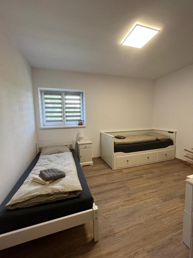 Apartmany Tobias Besiny Екстер'єр фото