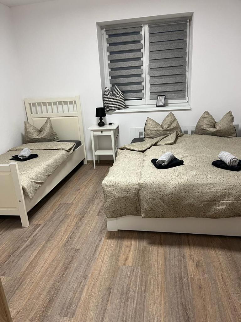 Apartmany Tobias Besiny Екстер'єр фото